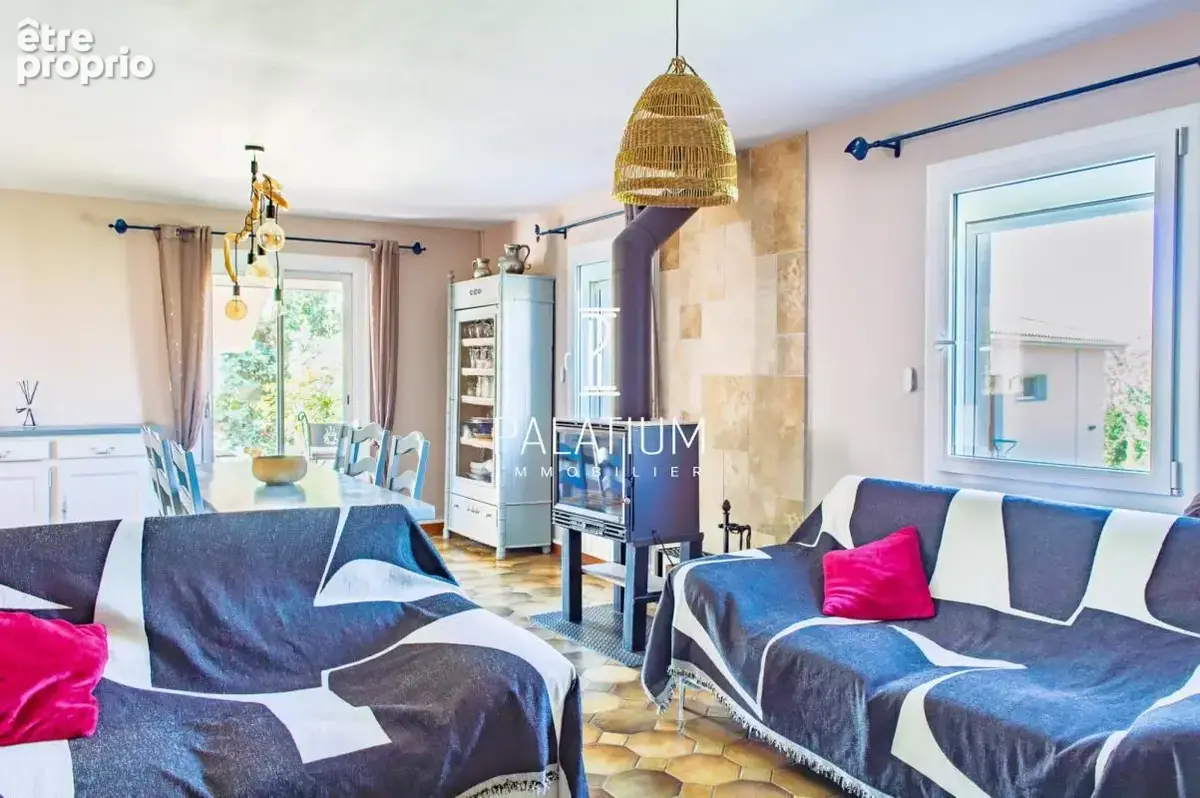 Maison de 97 m², 4 pièces, 3 chambres, terrain de 1 360 m², Claret - photo 9