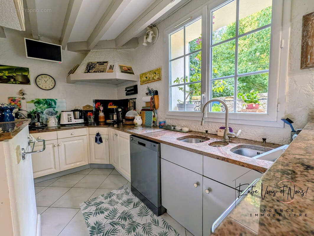Maison 290 m² à Langon  - photo 6