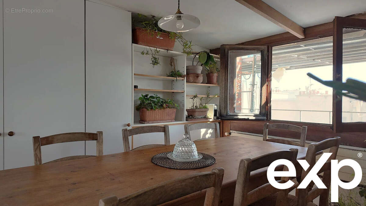 Appartement à PARIS-2E