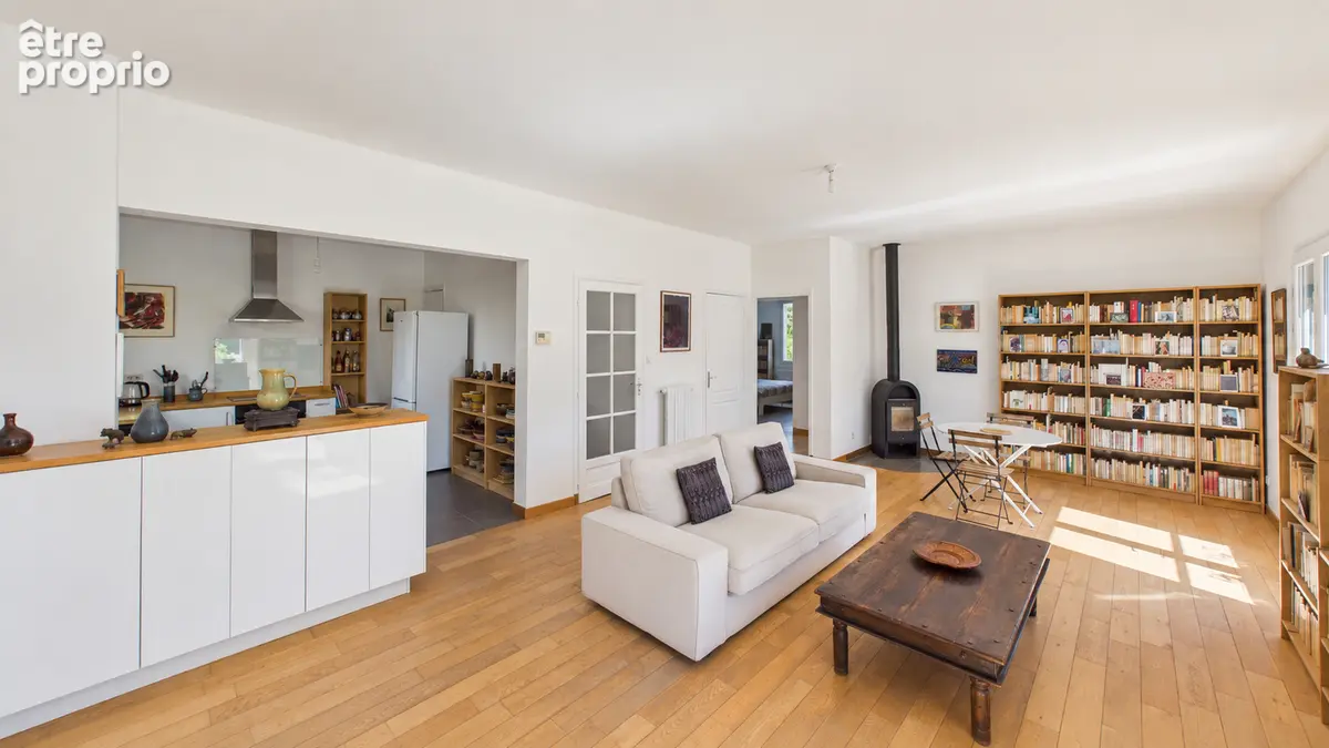 Photo Maison à Sauveterre au prix de 395 000€