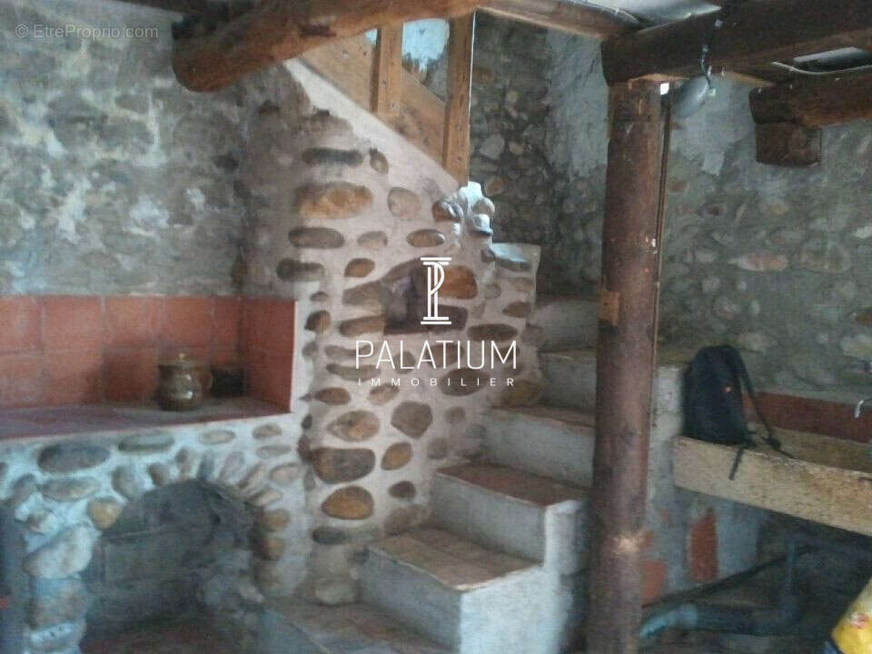 Maison à LES MEES