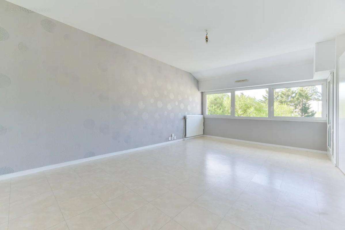 Appartement à REZE