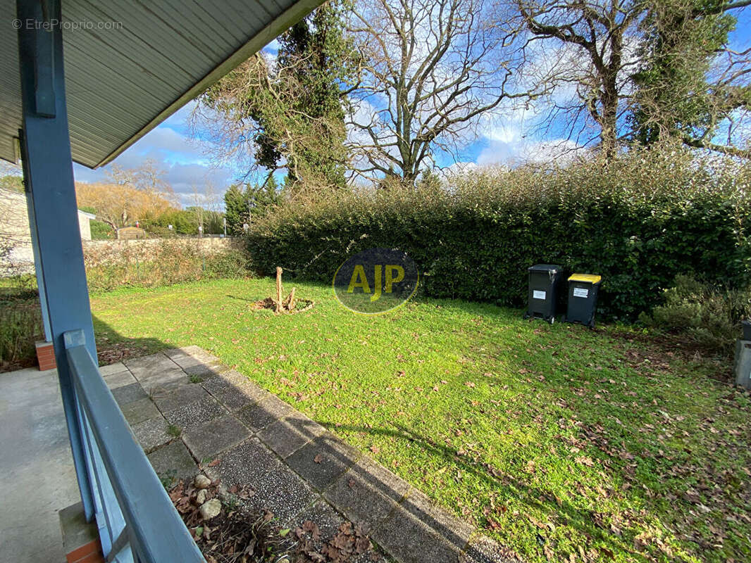 Maison à VENDAYS-MONTALIVET