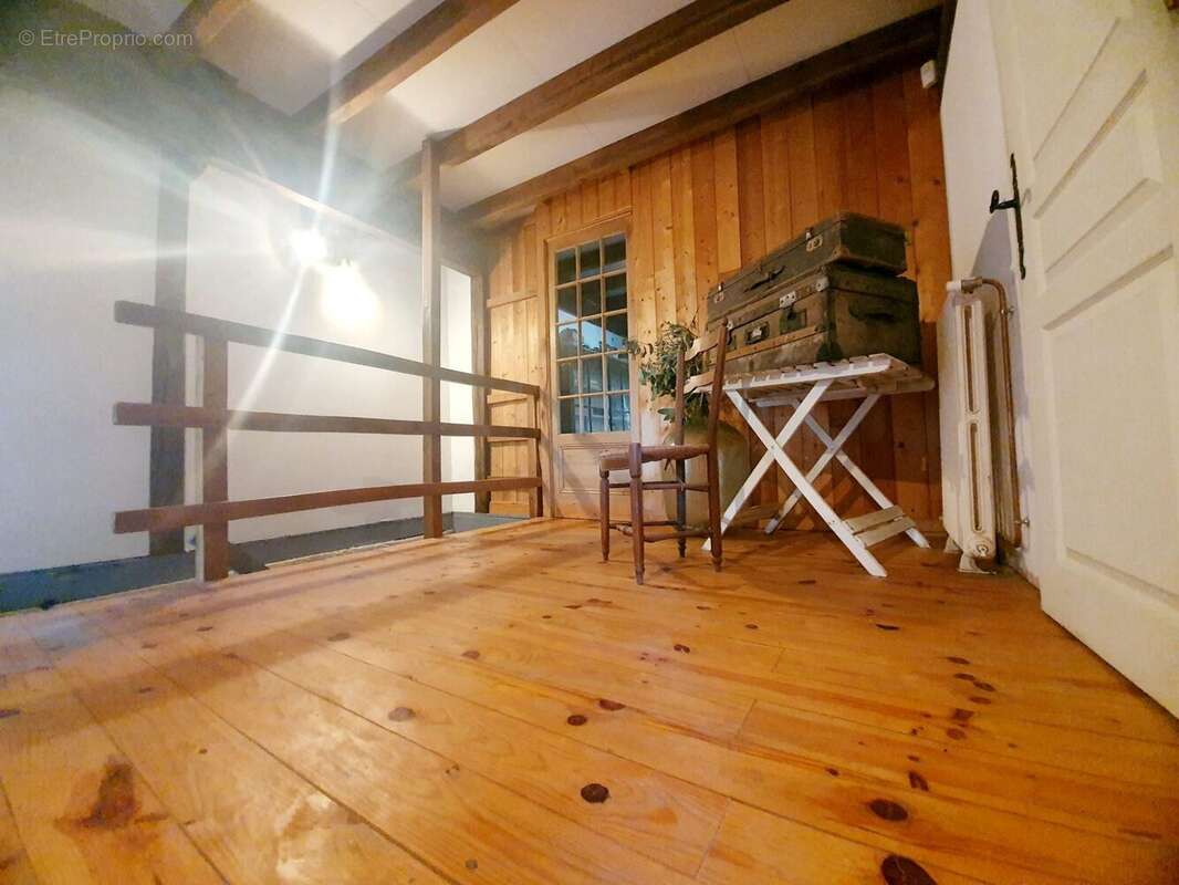 palier étage - Maison à BAIGNEAUX