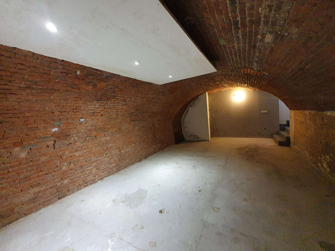 Loft St Quentin 5 pièce(s) 155 m2 - photo 2