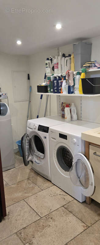 Superbe mas rénové avec piscine + option de parcelle détachable à  Trets (13) - photo 44