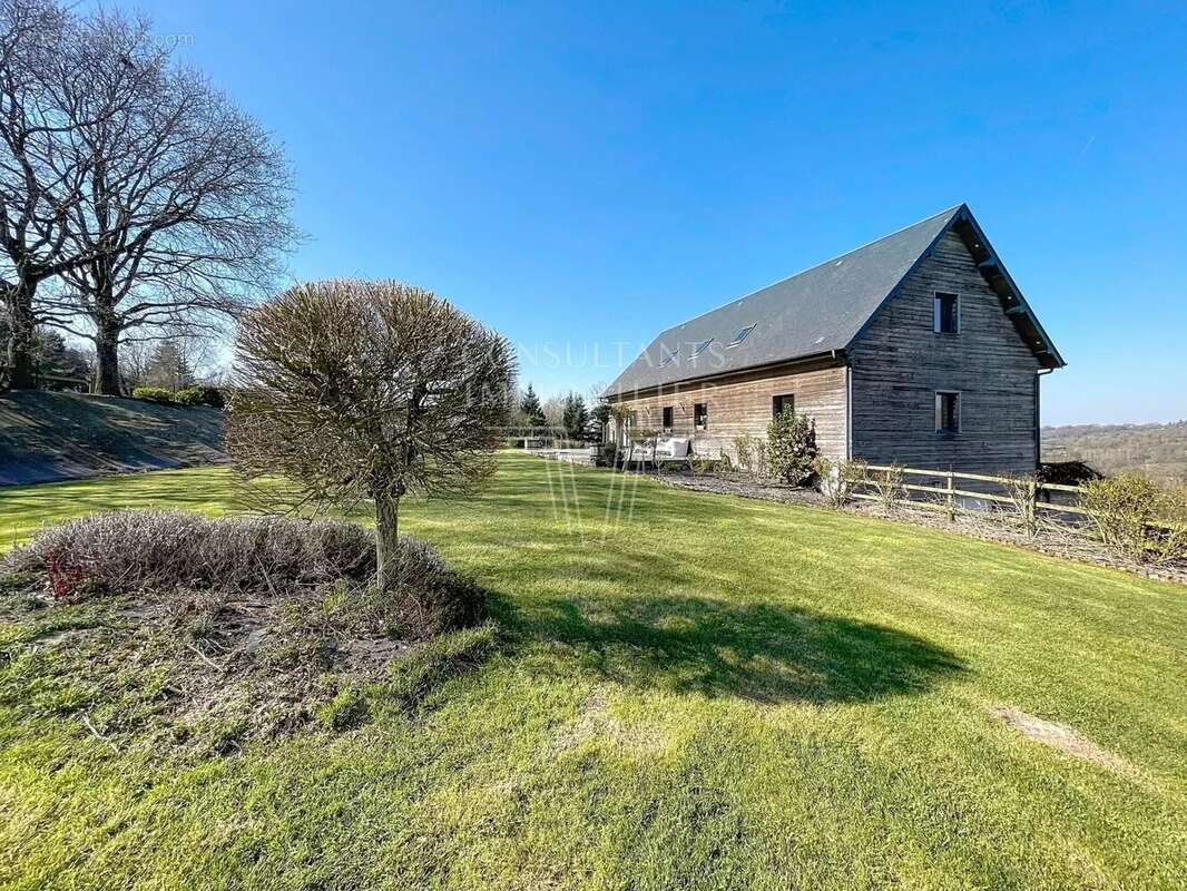 Maison à PONT-L&#039;EVEQUE