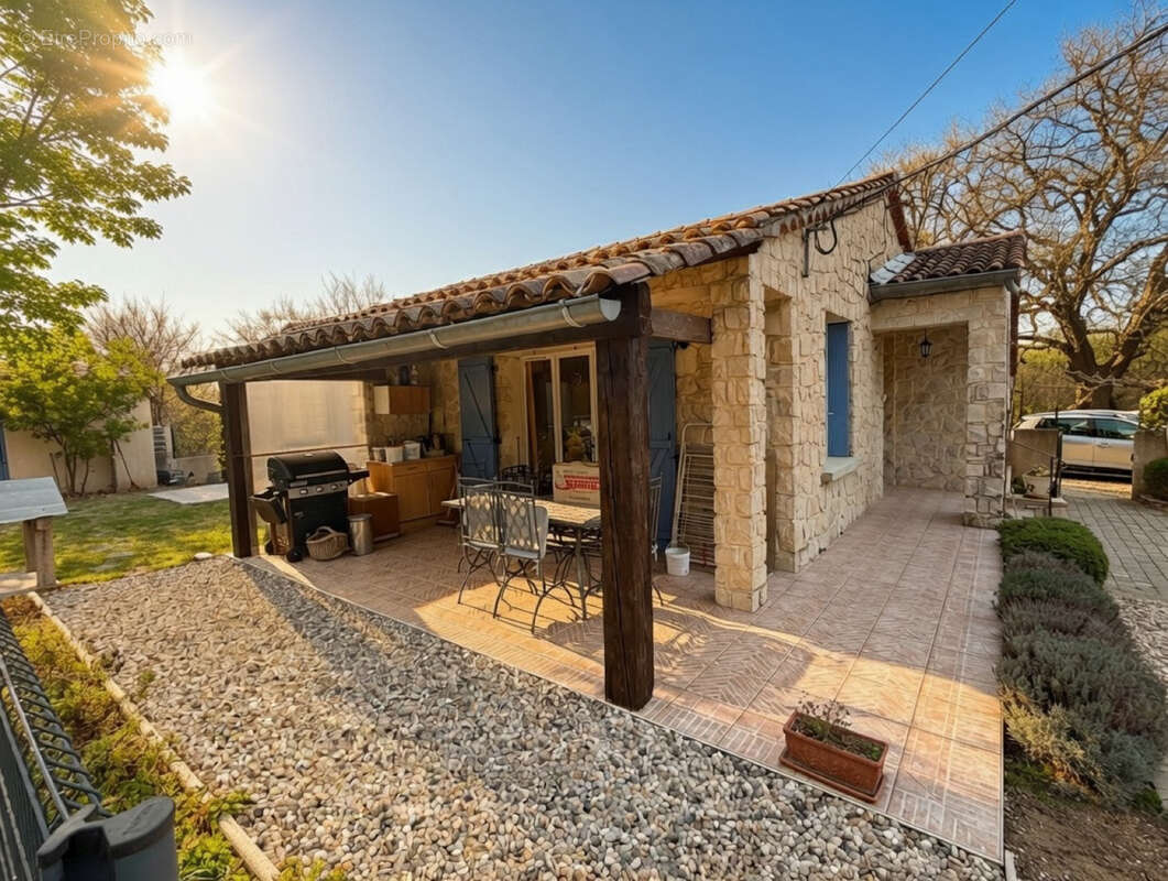 Maison à VAISON-LA-ROMAINE