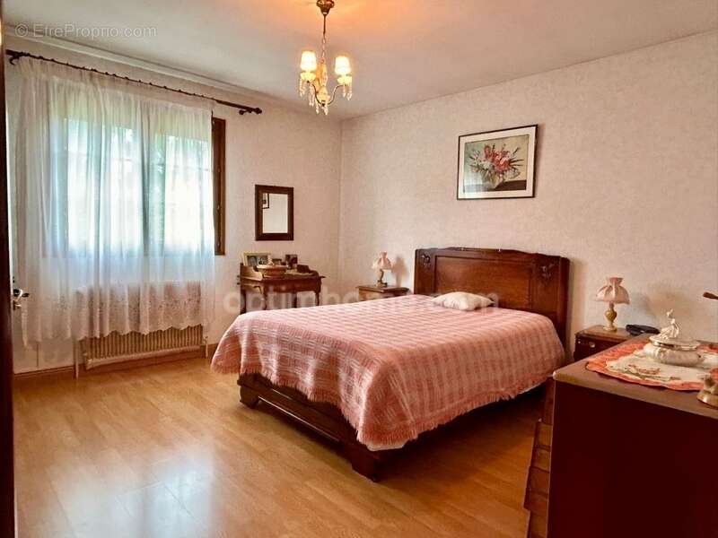 Maison individuelle – Vie de plain-pied – 5 chambres possibles – Sous-sol complet – Terrain clos de 1 000 m² – Mouzon (proche Be - photo 9