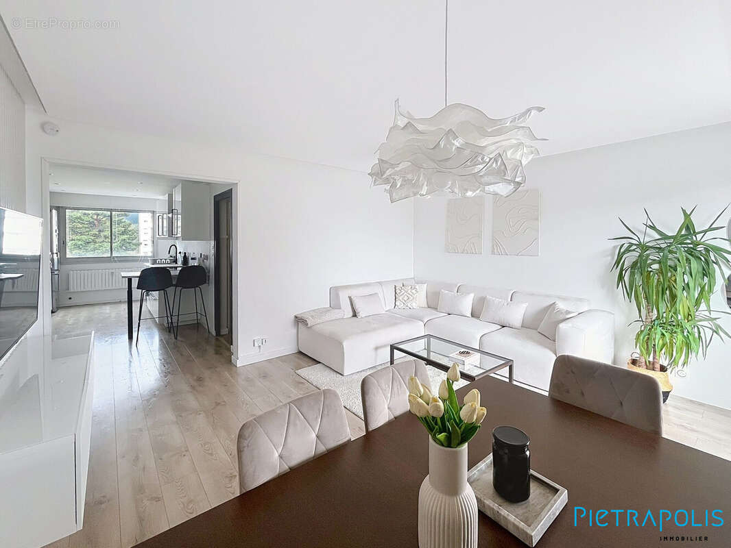 Appartement à SAINT-GENIS-POUILLY