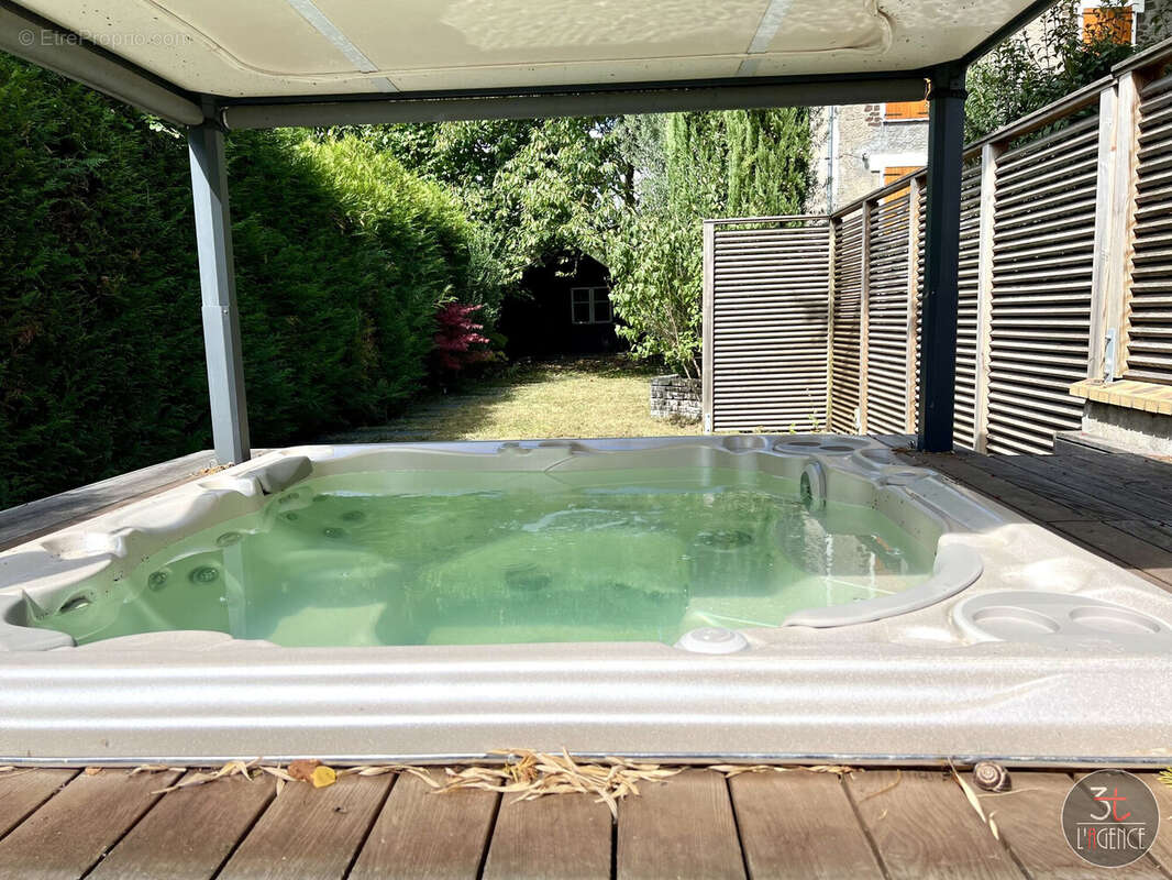 Maison à FONTENAY-SOUS-BOIS