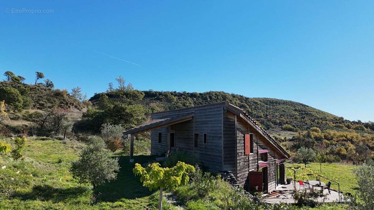 Maison à ALBA-LA-ROMAINE