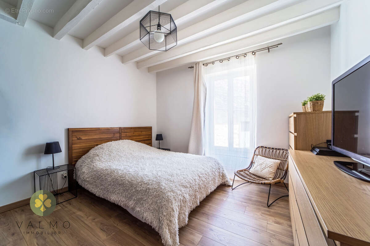 Maison à THOIRY
