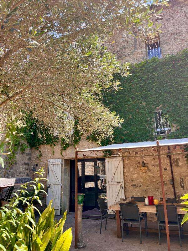 Maison à ADISSAN