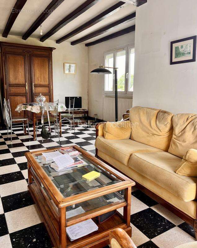 Maison à BREHAL