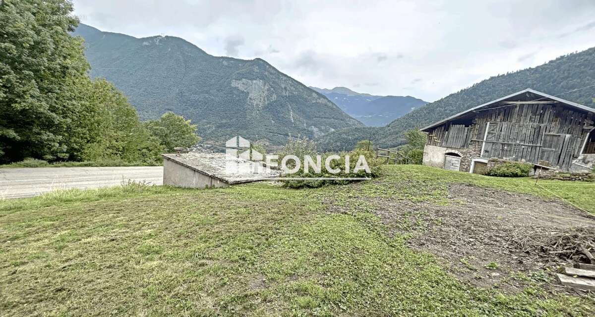 Terrain à AIGUEBLANCHE