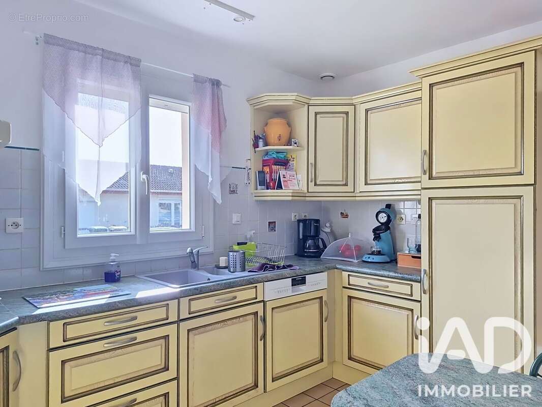 Maison 138 m² à Ormes  - photo 6