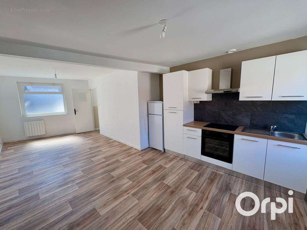 Appartement à COULOGNE