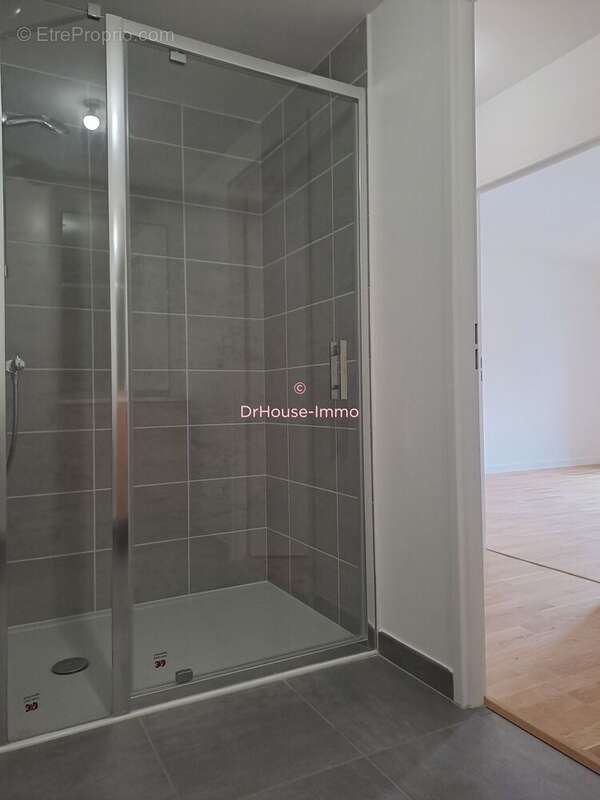 Appartement à LA RICHE