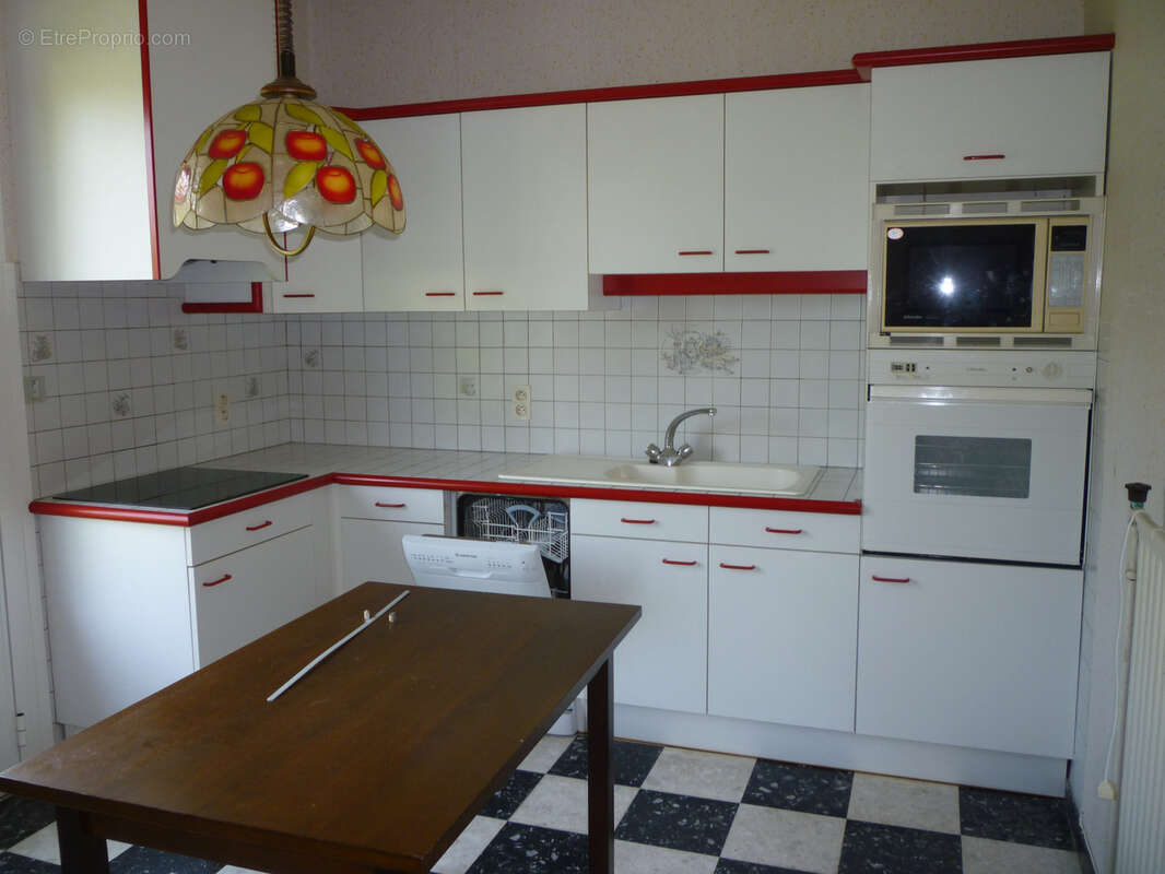 Grande maison en pierre de 170 m2   Deux appartements indépendants   Idéale pour famille recomposée ou projet - photo 10