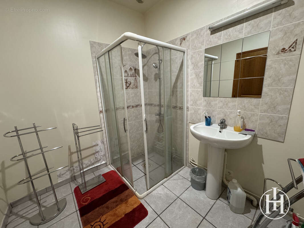 Maison à CHARENTON-DU-CHER