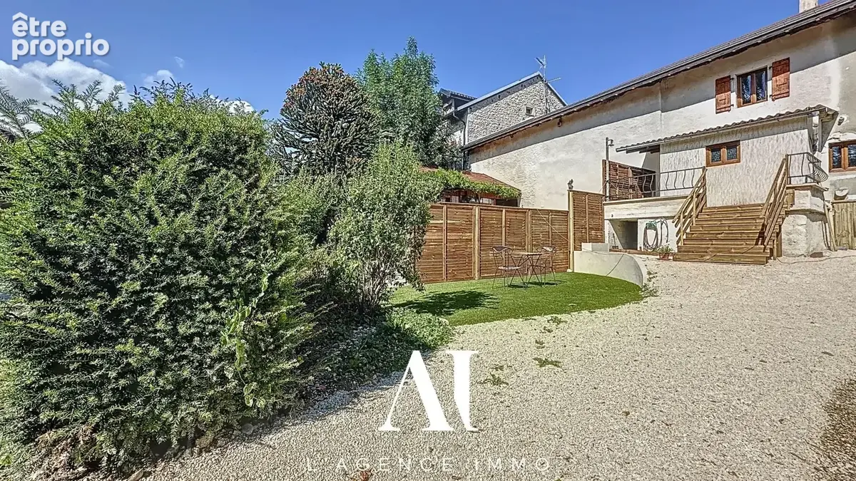 Maison à DIVONNE-LES-BAINS