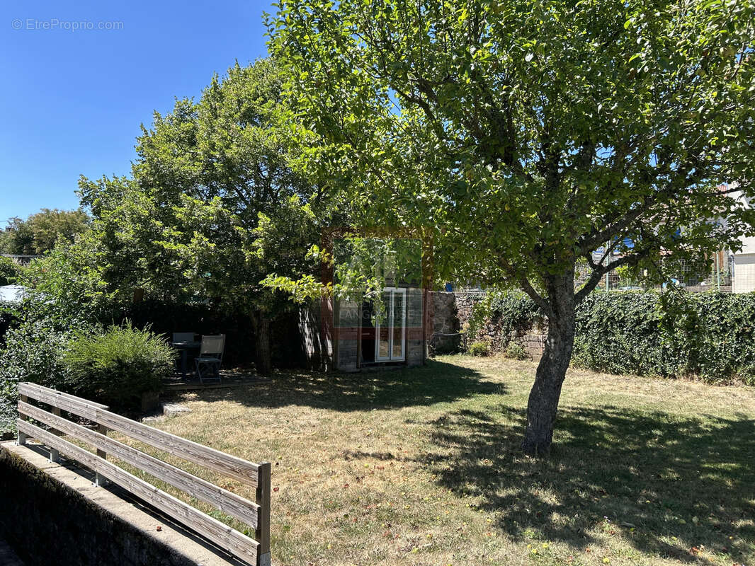 Maison familiale de 130 m2 avec jardin, centre-ville - photo 2