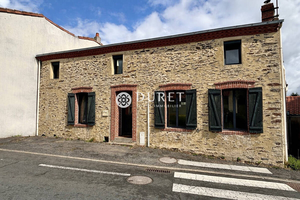 Maison à LA REGRIPPIERE