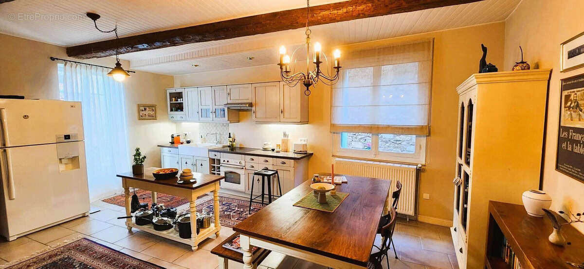 Appartement à VILLEMAGNE-L'ARGENTIERE