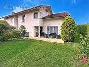 Maison à PREVESSIN-MOENS