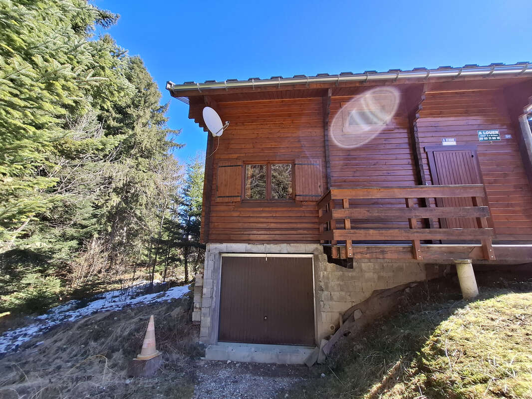 Maison à LES AVANCHERS-VALMOREL