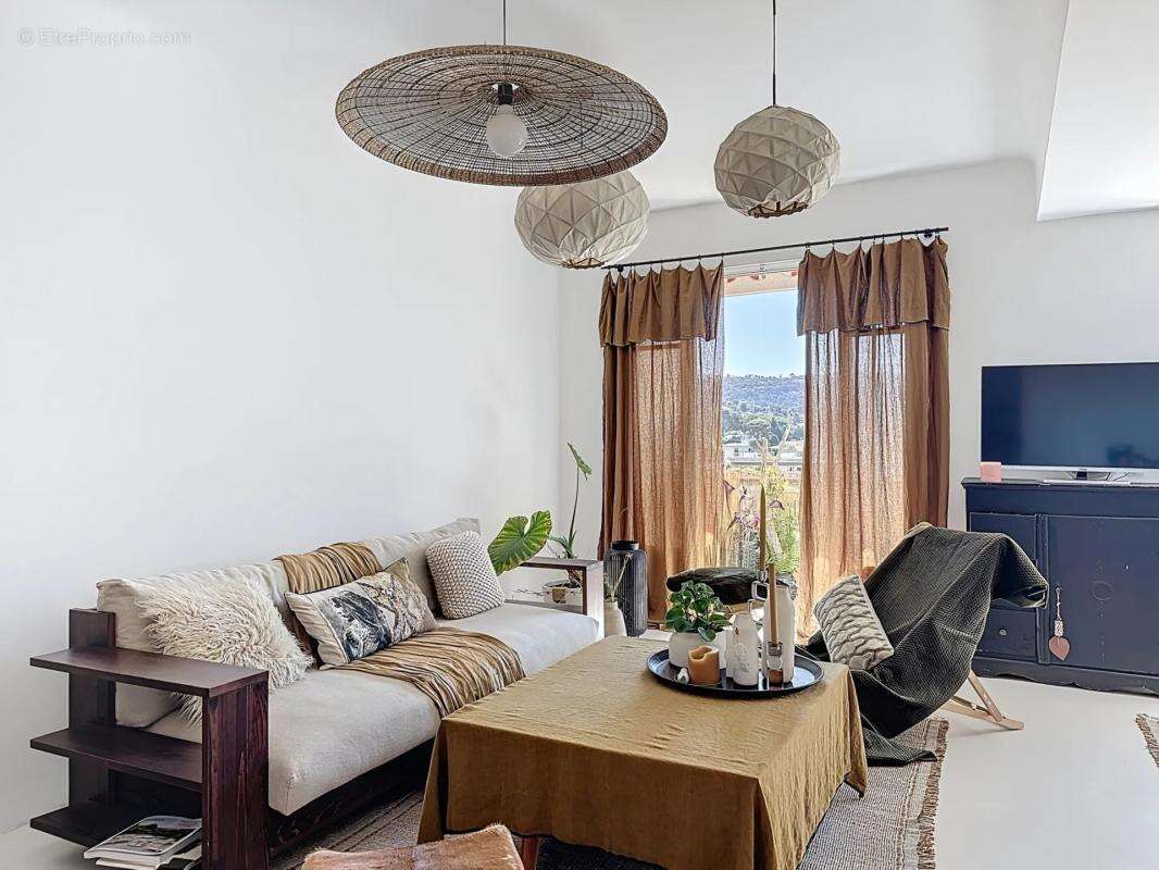 Appartement à LE CANNET