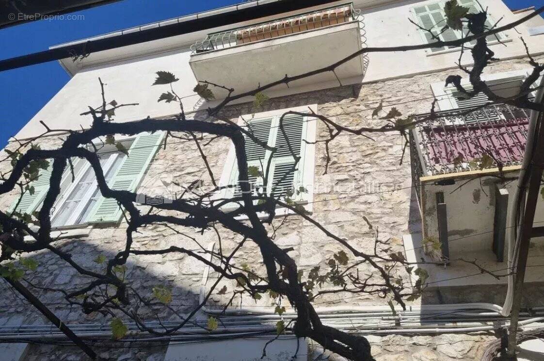 Appartement à ROQUEBRUNE-CAP-MARTIN