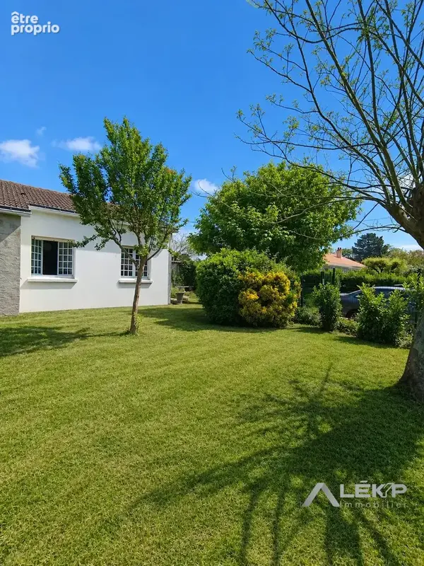 Maison 8 pièces 250 m² à vendre à Challans (85300) - photo 6