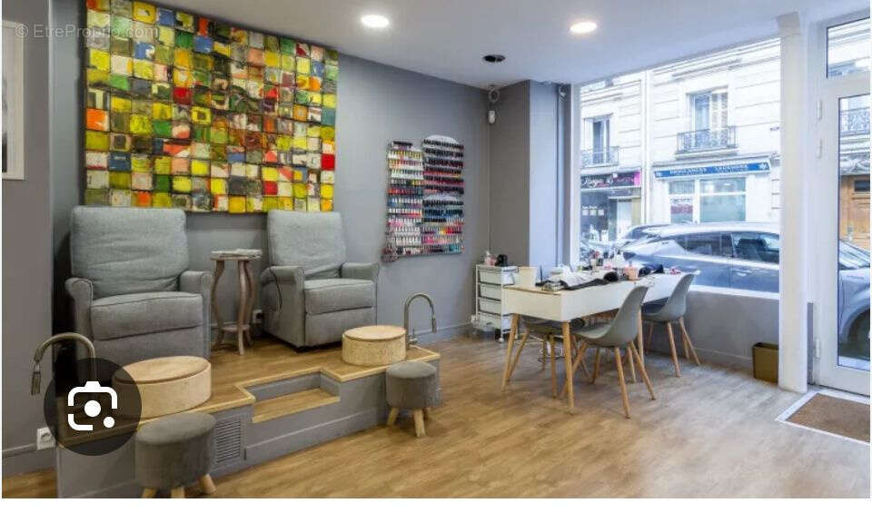 Commerce à PARIS-17E