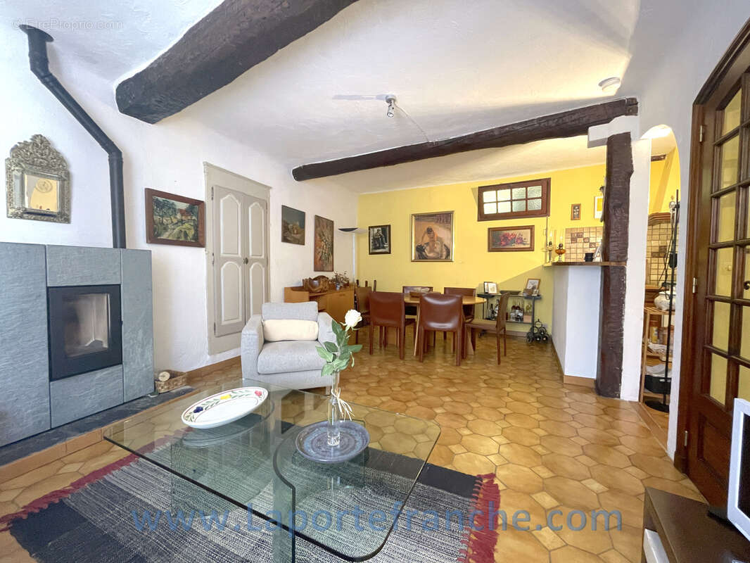 Maison de charme avec jardin, garage & vue mer   Haut-de-Cagnes - photo 4