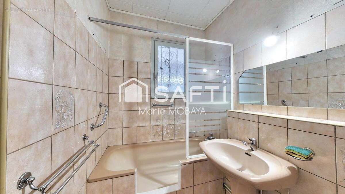 Photo 8 - Maison à AMBARES-ET-LAGRAVE