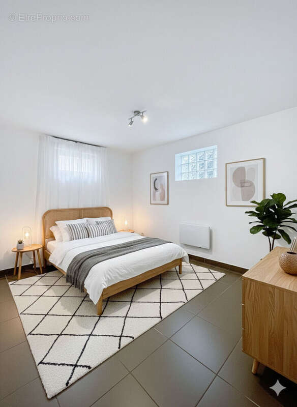 Appartement à VILLENEUVE-LES-AVIGNON