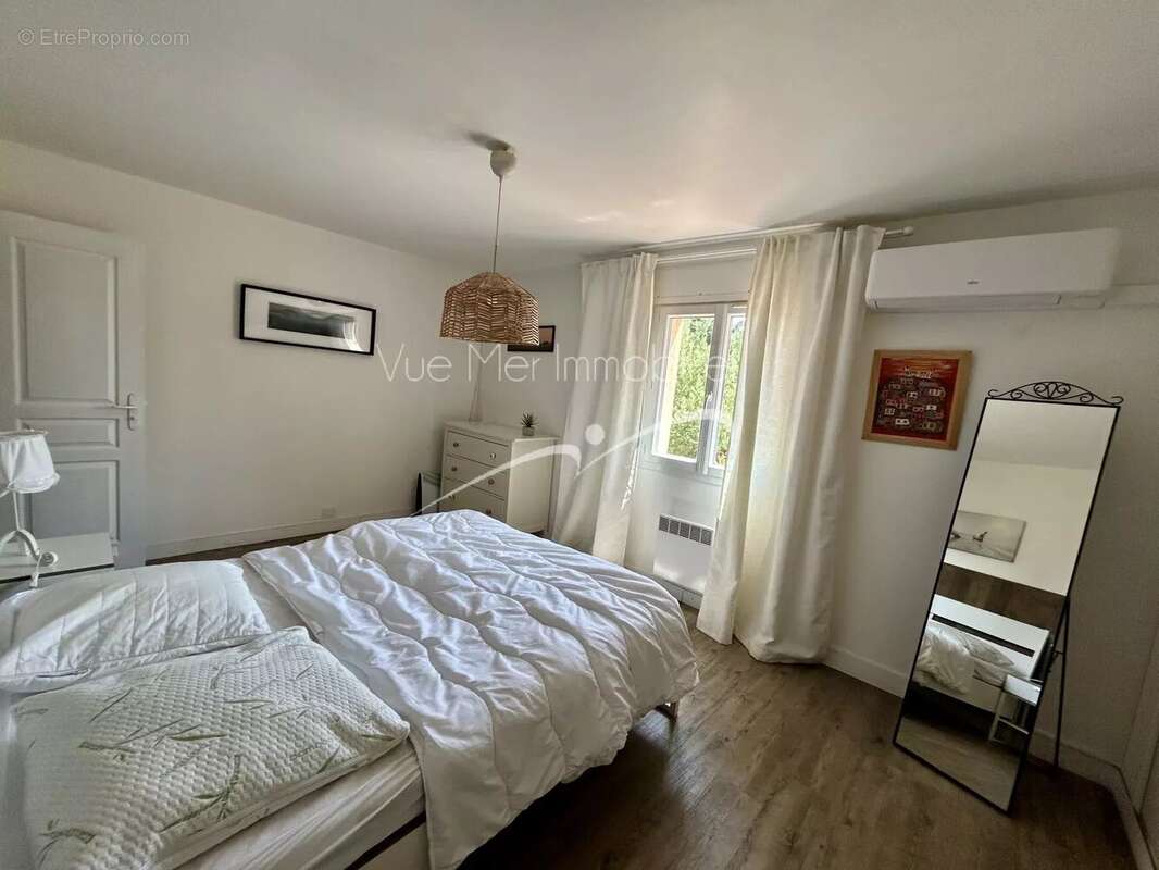 Villa T6. Parc de 2 089 m² avec piscine - photo 16