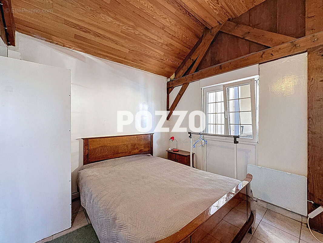 Maison à LINGREVILLE