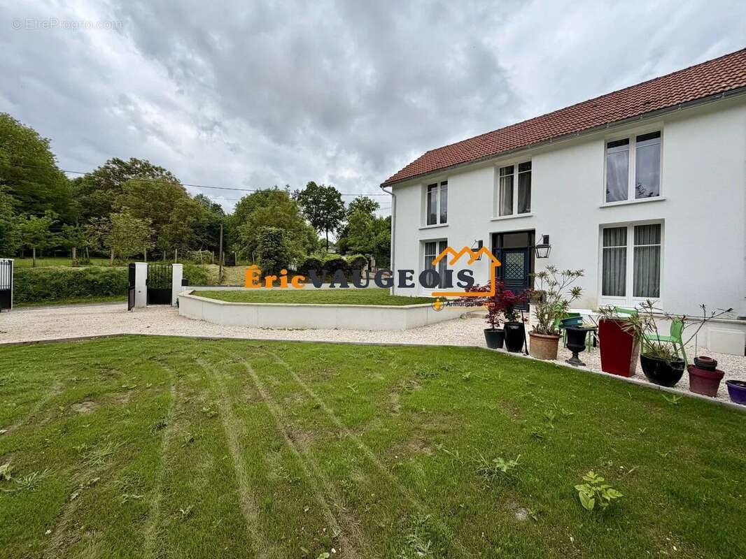 Maison à COULOMMIERS