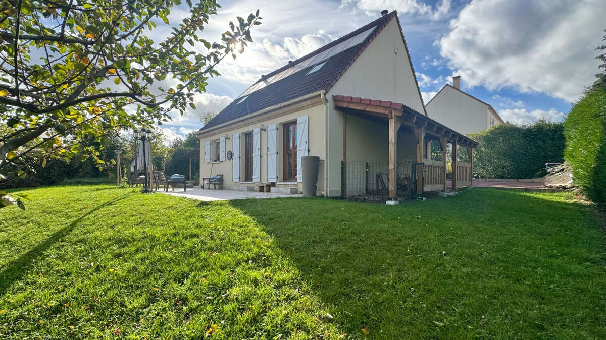 Maison à CORBEIL-ESSONNES