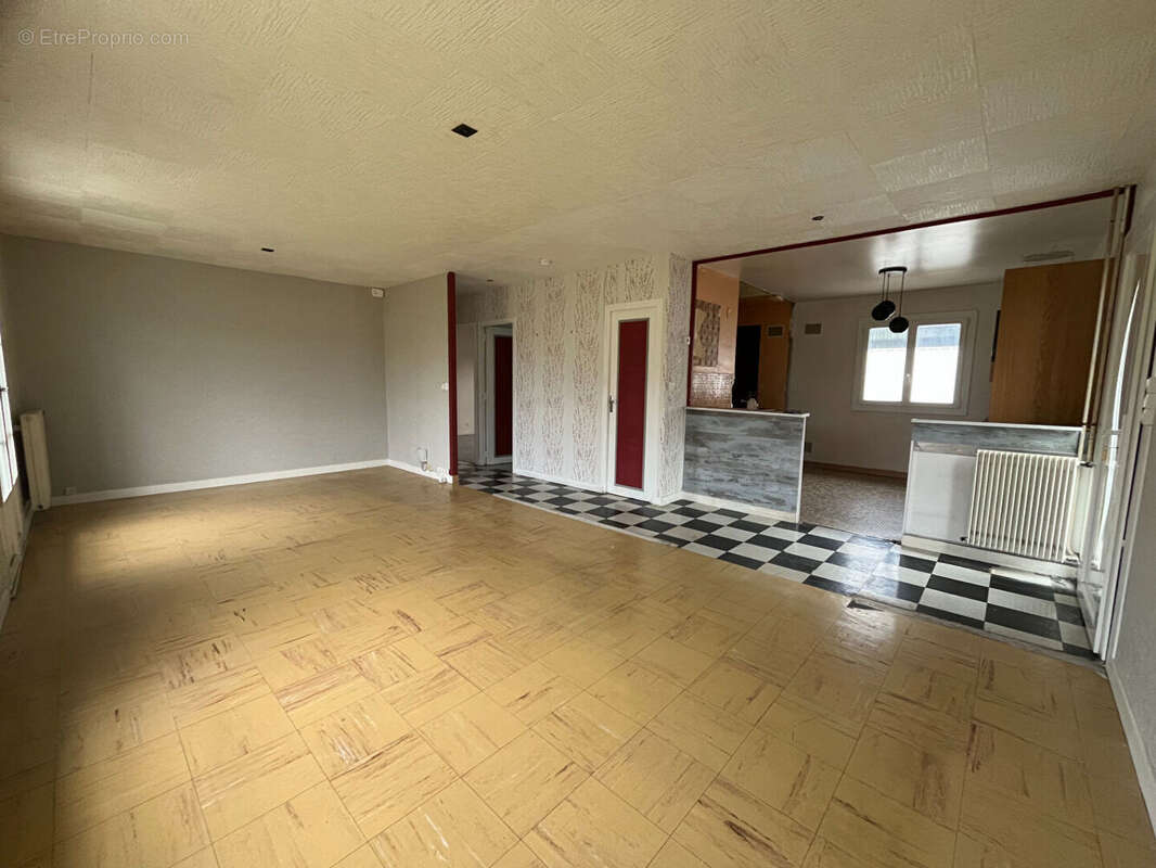 Maison à AUBIGNY-SUR-NERE