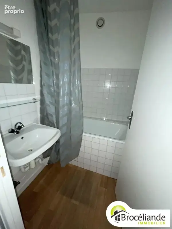 Studio de 17.86 m² en plein centre, rue d'Antrain - photo 7
