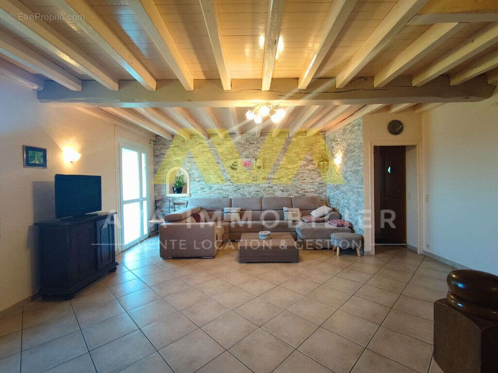 Maison à LAHOURCADE