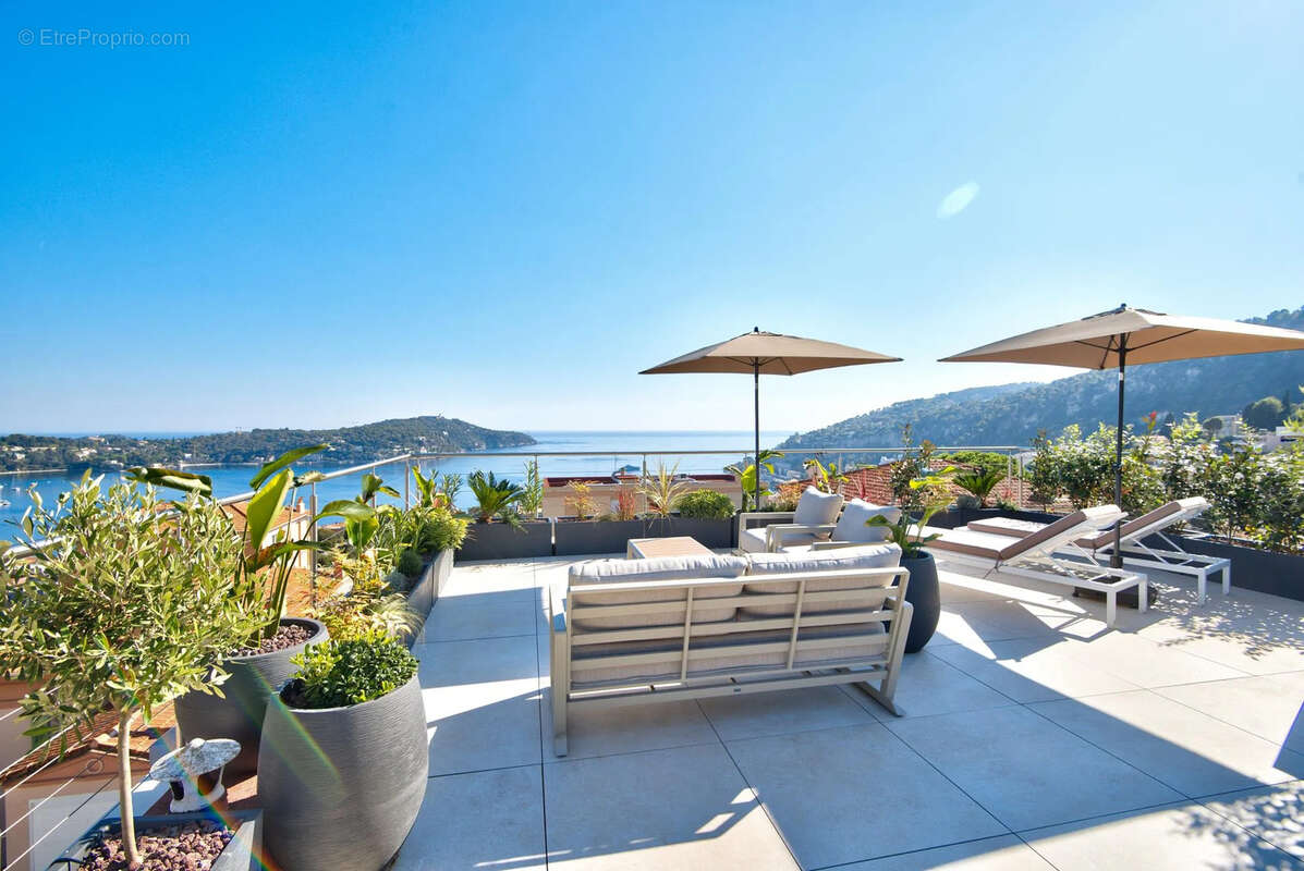 Appartement à VILLEFRANCHE-SUR-MER