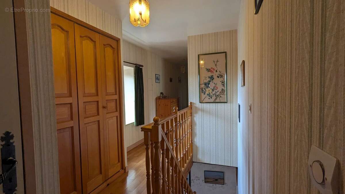 Charmante maison de village offrant 4 chambres à Saulgé - photo 14