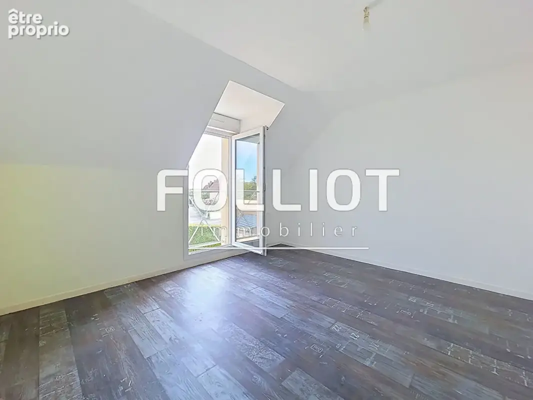 A VENDRE Maison 5 pièces à vendre à Bréhal - 50290 - Centre - photo 13