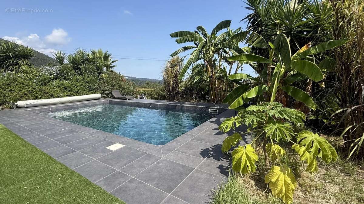 Maison à SANTA-MARIA-POGGIO