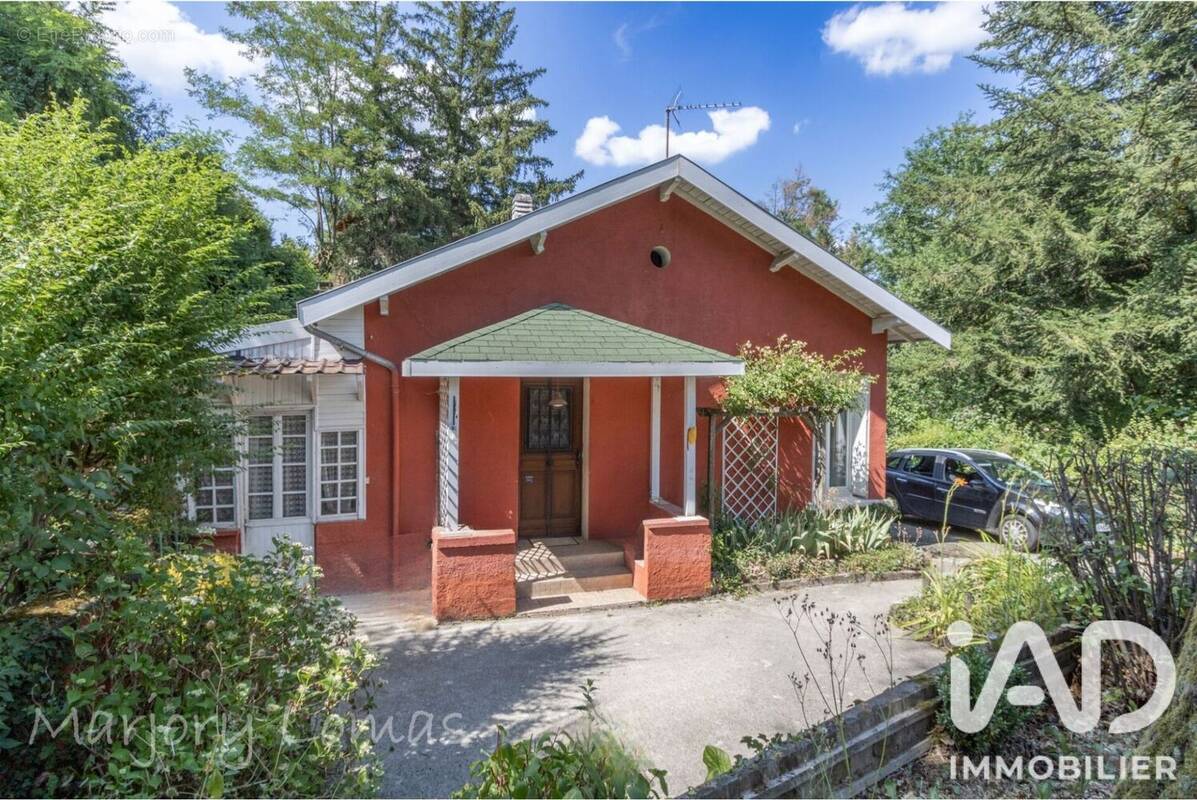 Photo 1 - Maison à CHARBONNIERES-LES-BAINS